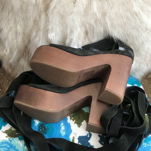 Free People Touch the Sky - Picture 7 of 8